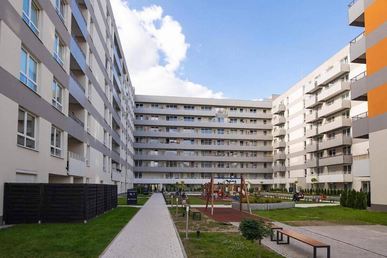 Ferienwohnung Apart D&K Free Parking Komputerowa 8 Warschau Exterior foto