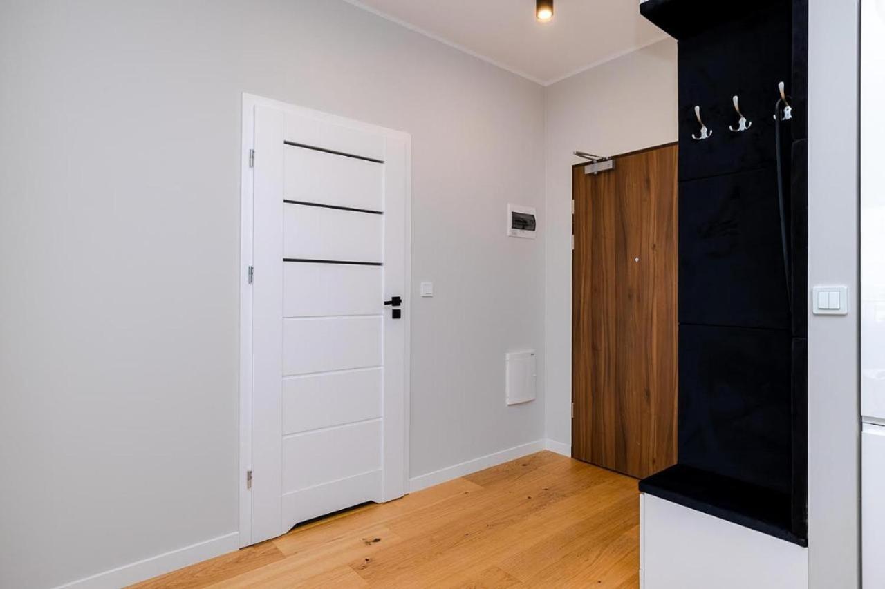 Ferienwohnung Apart D&K Free Parking Komputerowa 8 Warschau Exterior foto